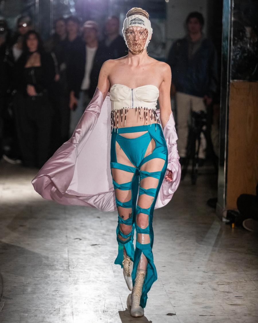 Collection 009 - DEAD CURRENCY look