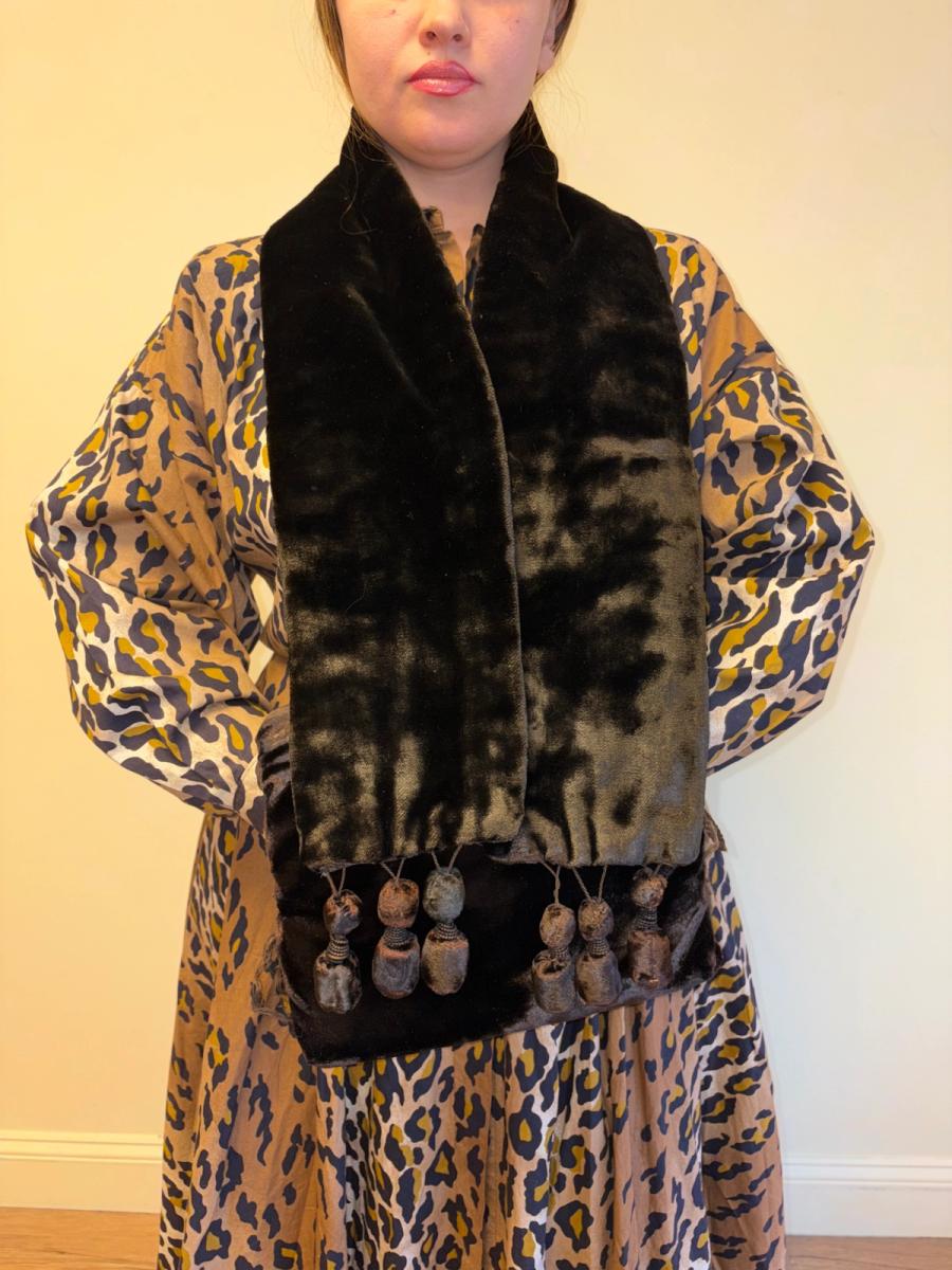 Edwardian Velveteen Scarf and Muff Set product image