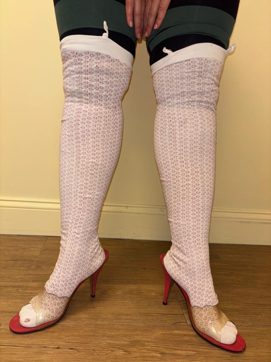 1890s Triangle Print Louvre Stockings product image