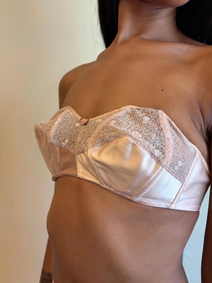 1940s "Felina" Cathedral Strapless Bra product image