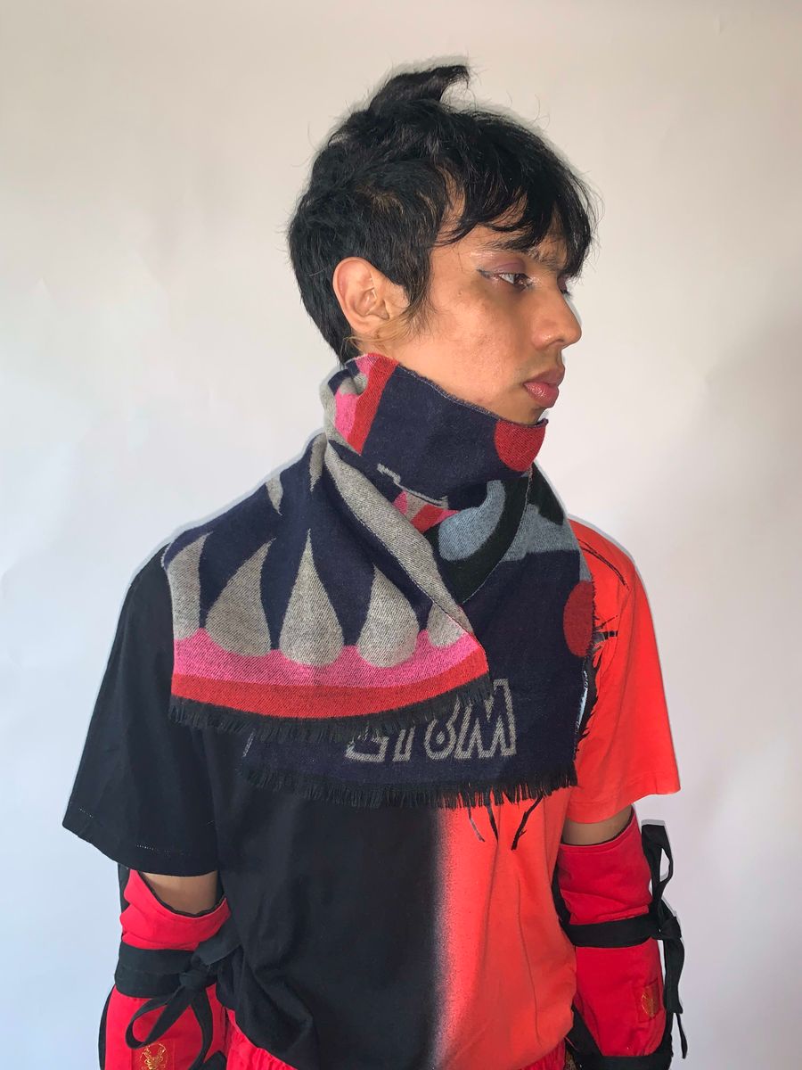 W< "Puk Puk" Scarf product image