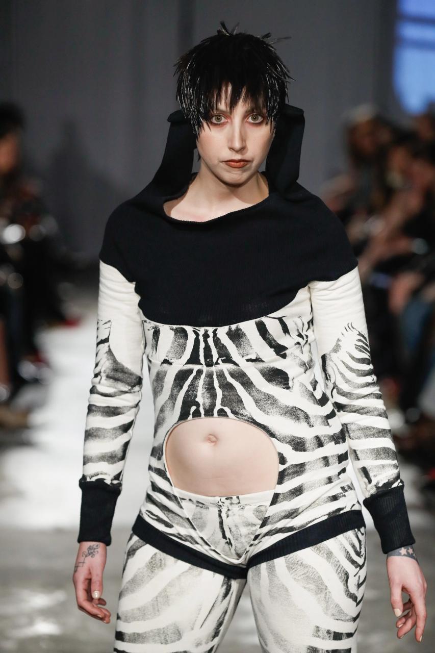 Collection 007 - ENFER look