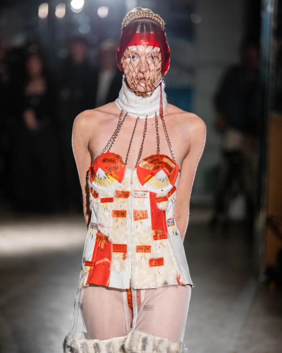 Collection 009 - DEAD CURRENCY look