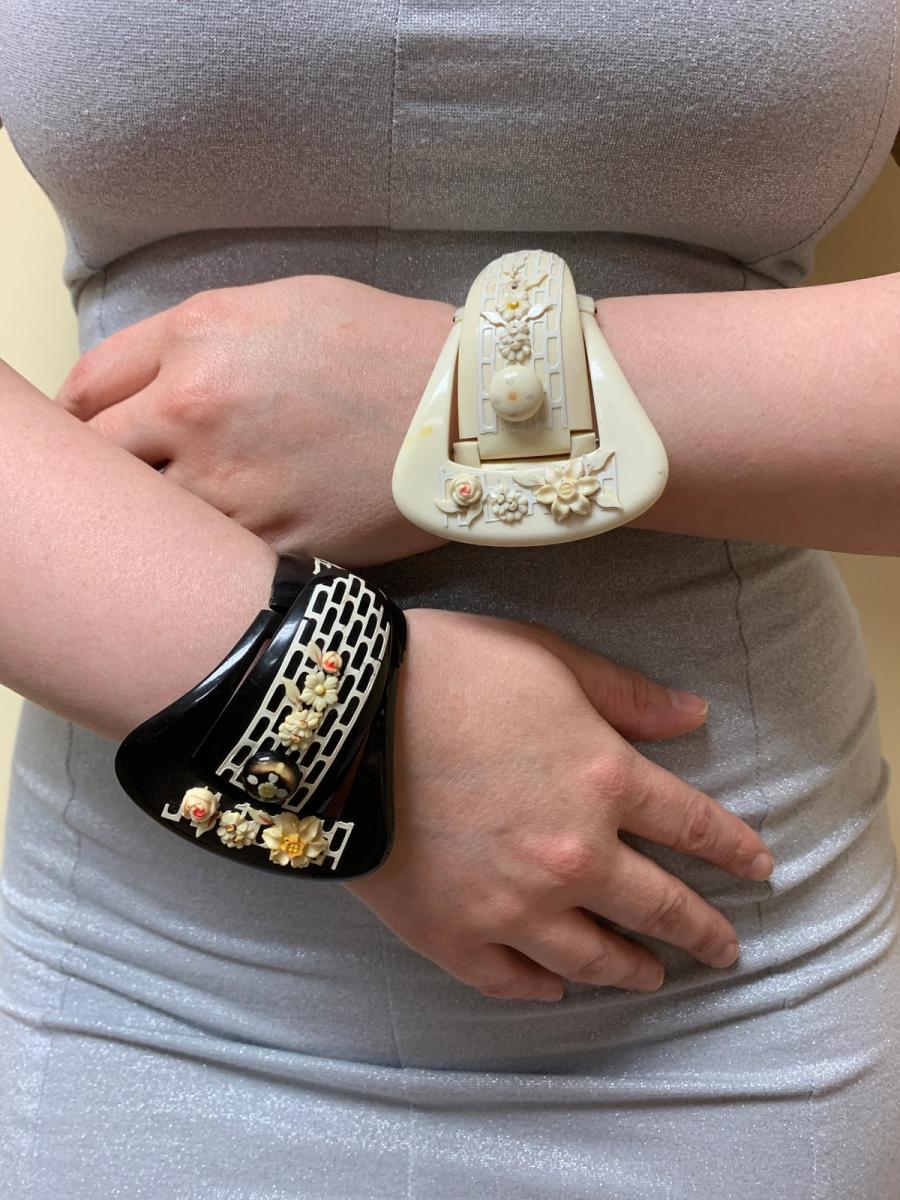 20s/30s Celluloid Buckle Bangle Set product image
