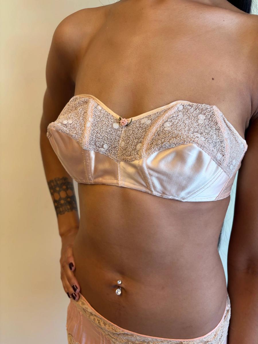 1940s "Felina" Cathedral Strapless Bra  product image