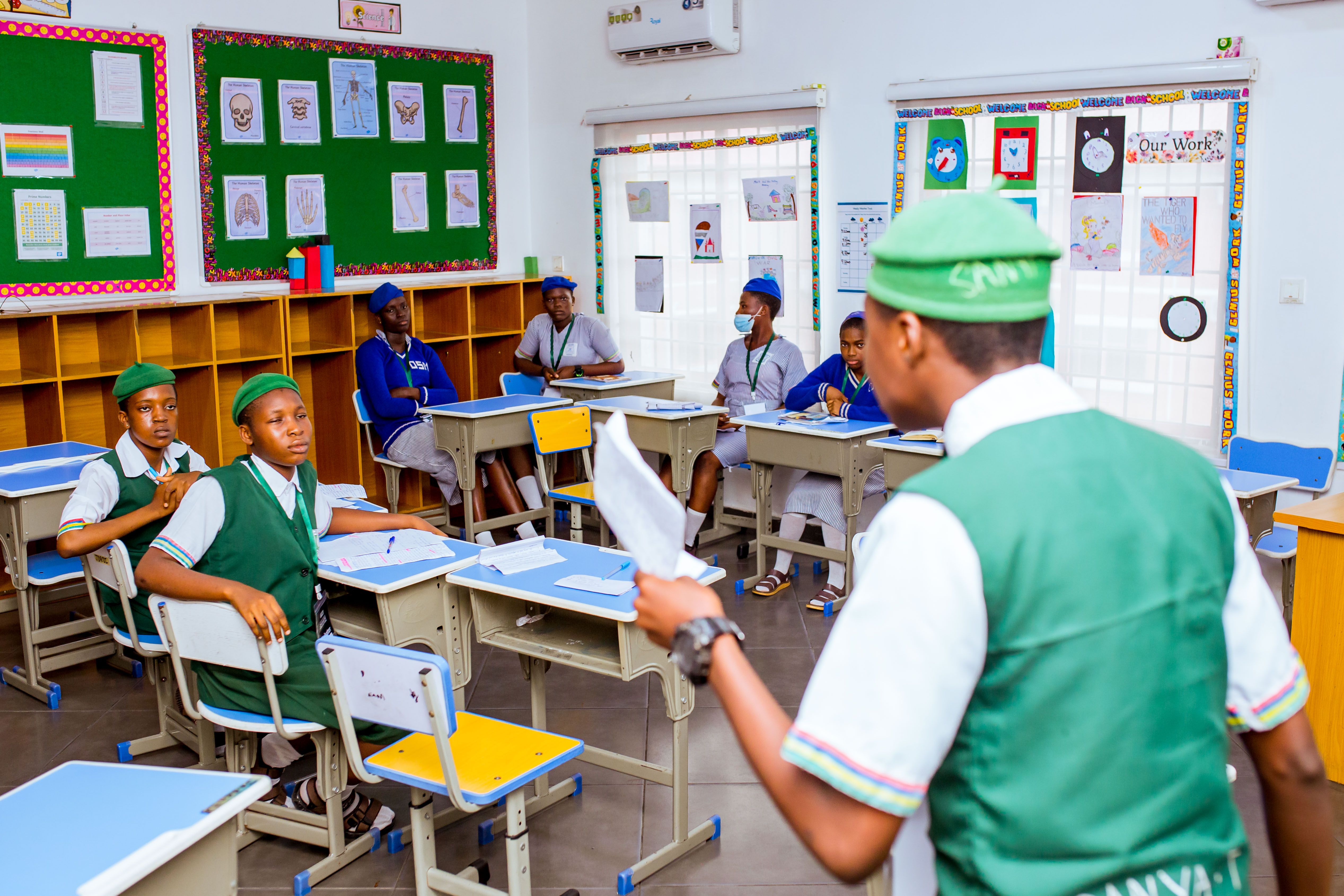 Students having argumentative sessions