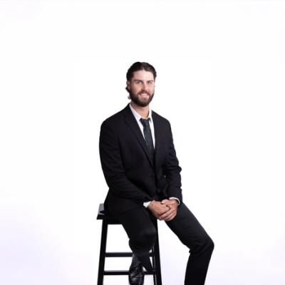 Dr. Grayson Fox, DC
