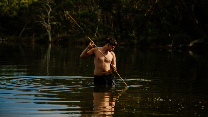 Cameron Gravestock spear fishing.