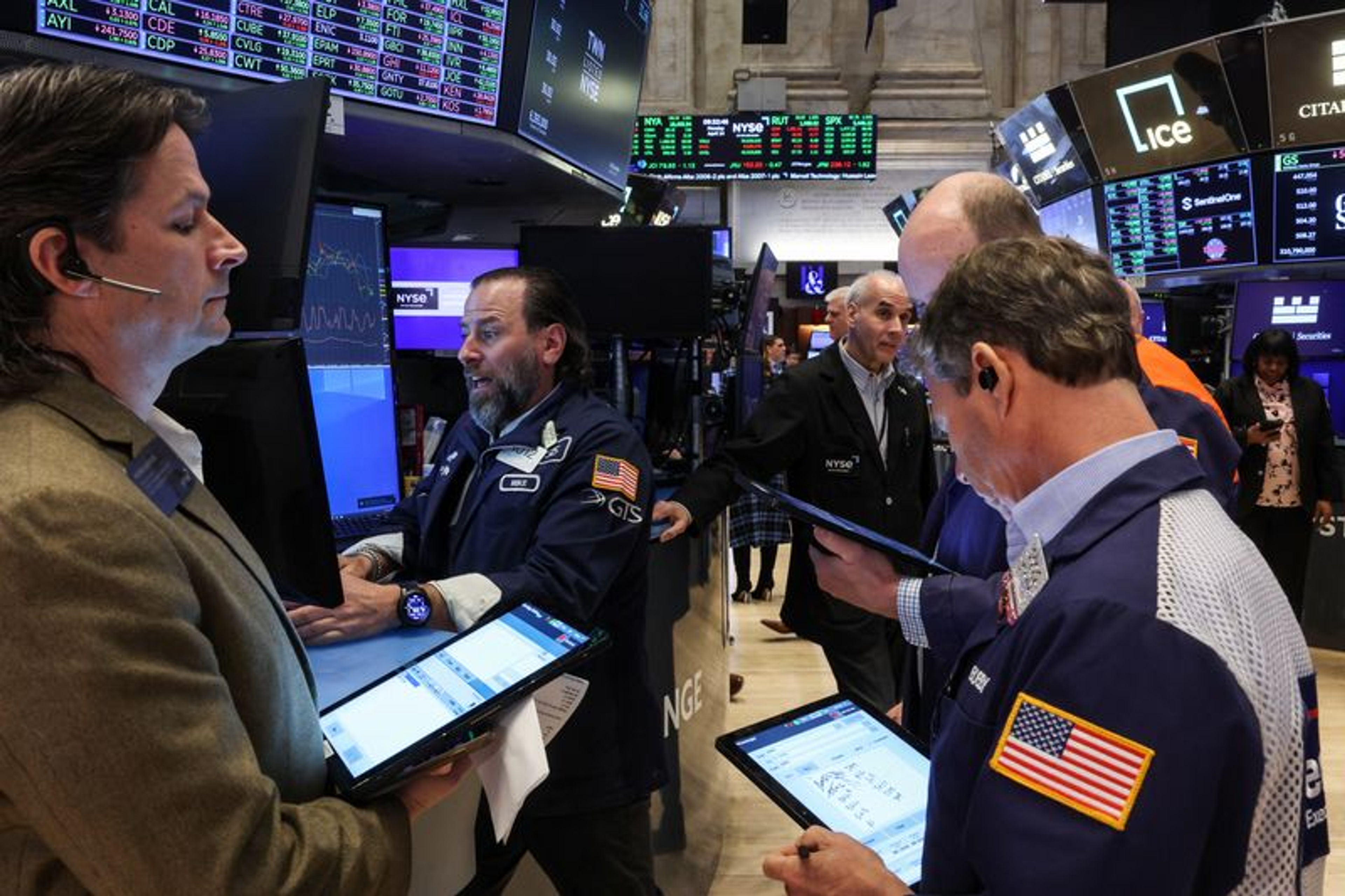 5 Key Updates for Investors: Fed Chair Confirmation, Trump-Xi Talks, and Cisco Earnings