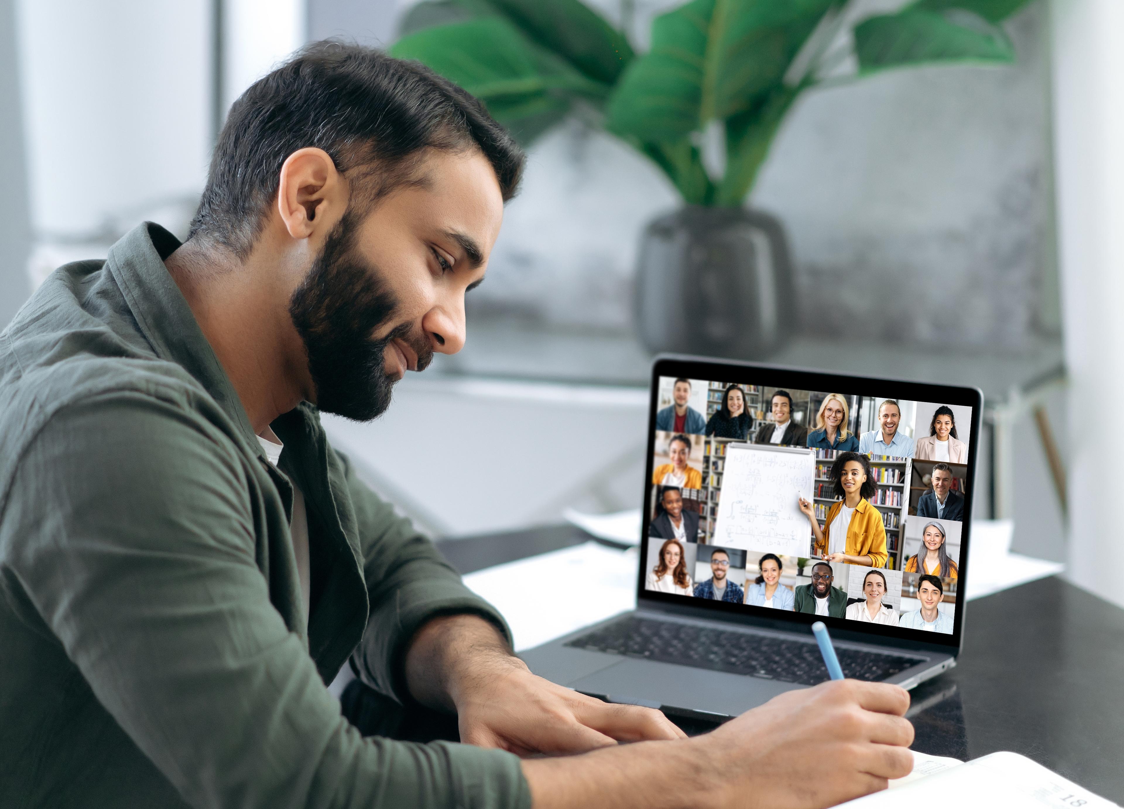 student learning in an online class