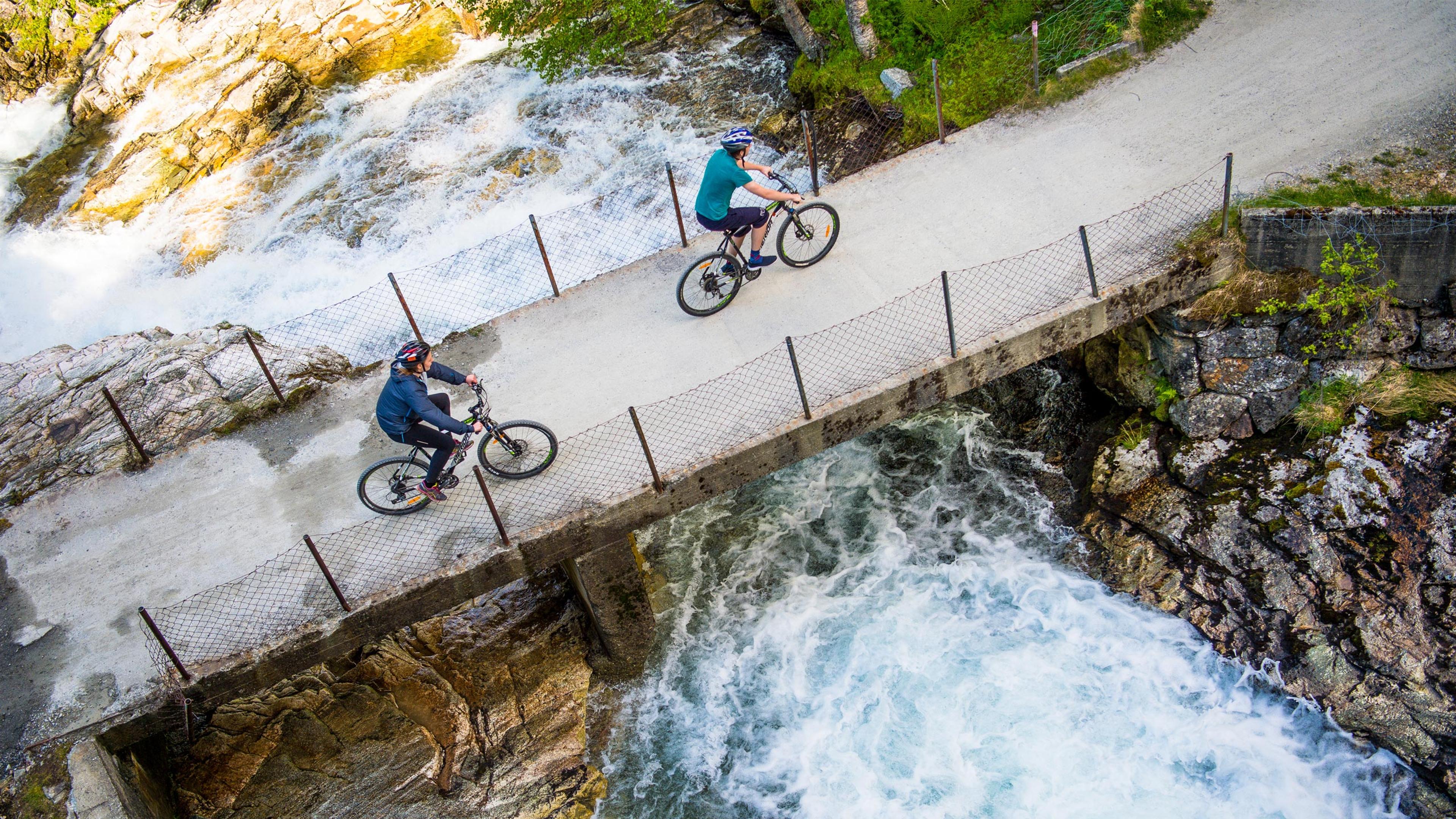 Flåm valley by bike