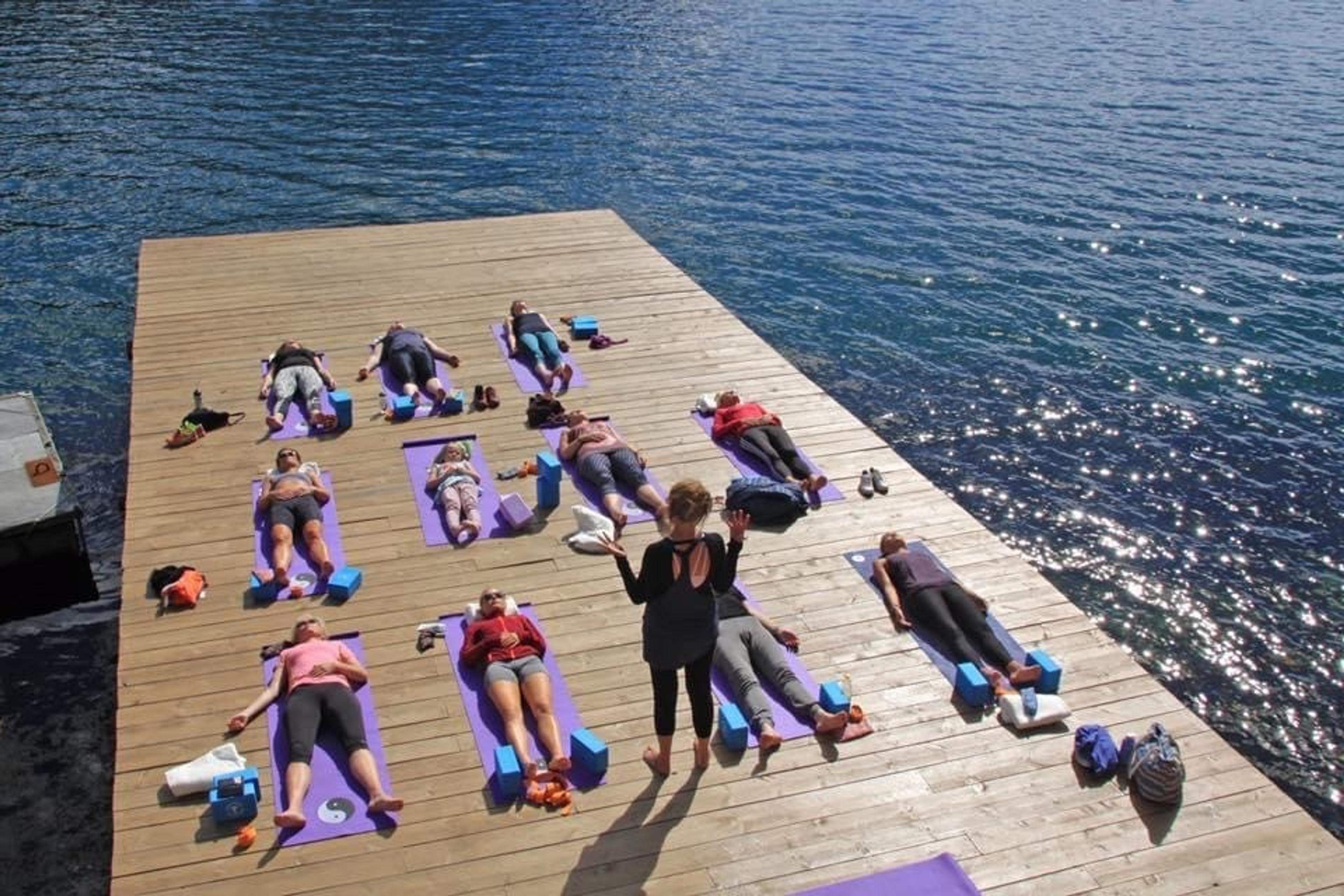 Yoga med Anne Marie Torheim - Fjordyoga