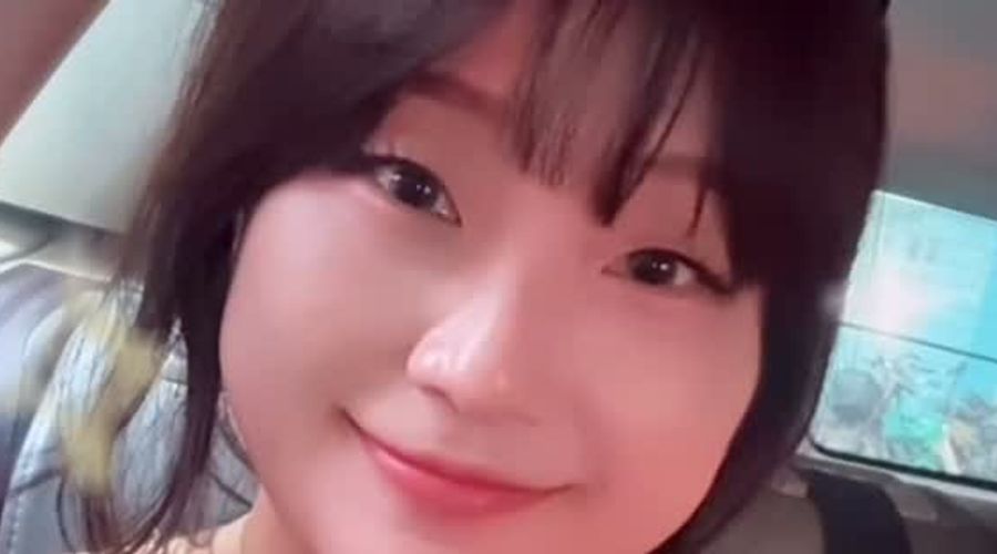 Song Min-jeong (송민정) eye close-up wearing NEOiSM