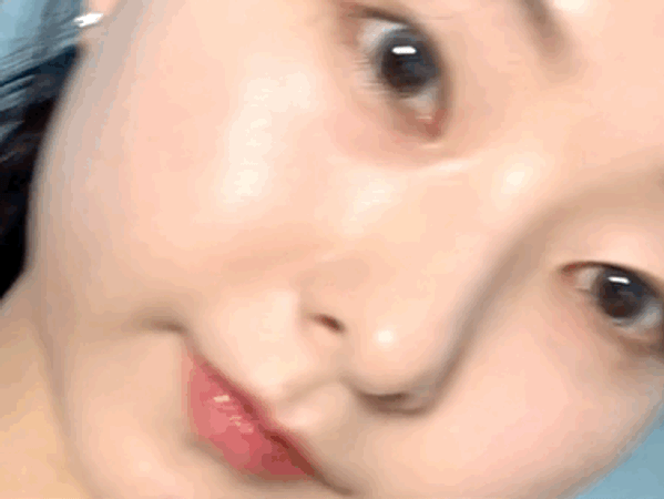 Kwon Jung-ah (권정아) wearing NEOiSM