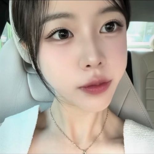 Byun Yu-bin (변유빈) look 5