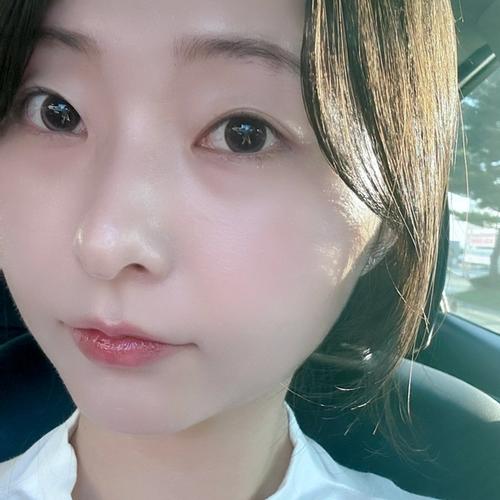 Kwon Jung-ah (권정아) look 2