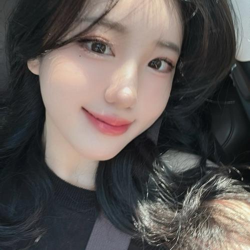 Oh Hee-won (오희원) look 2