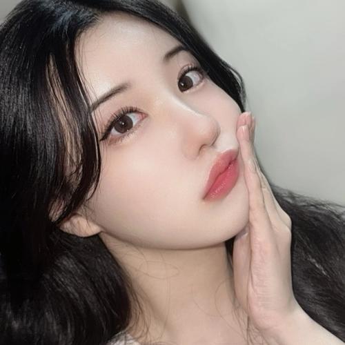 Oh Hee-won (오희원) look 2