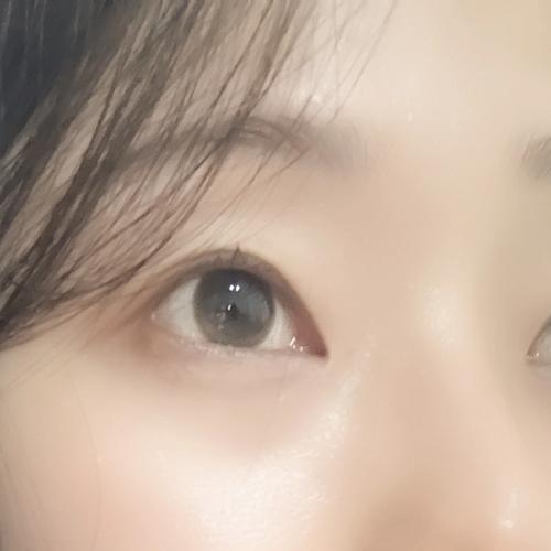 Kwon Jung-ah (권정아) look 4