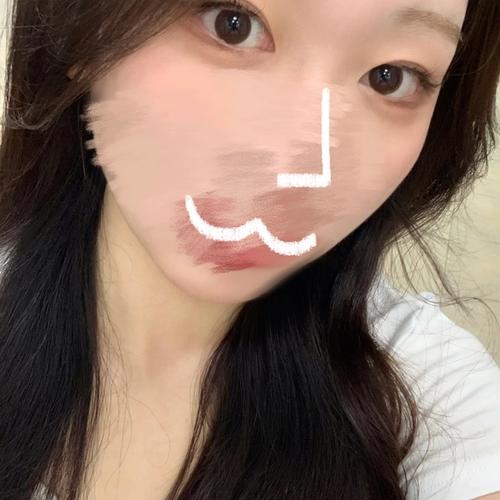 Kim So-young (김소영) look 1