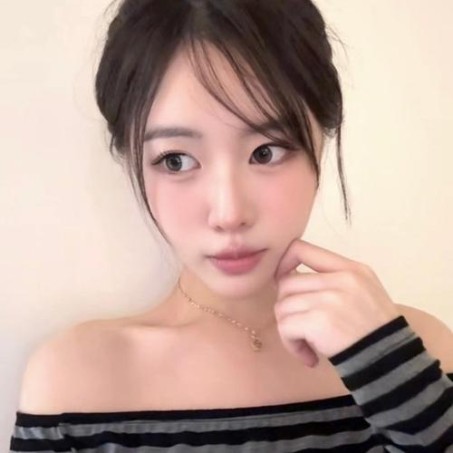 Byun Yu-bin (변유빈) look 4