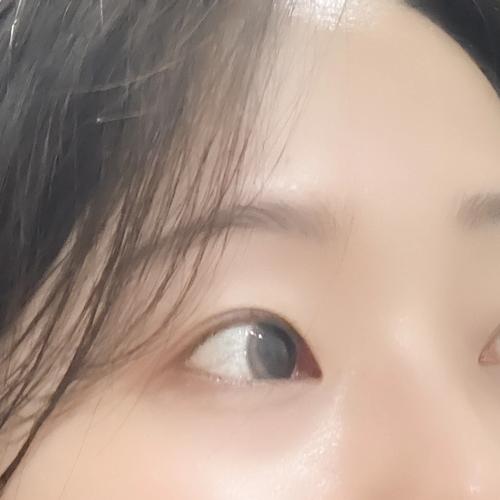 Kwon Jung-ah (권정아) look 3