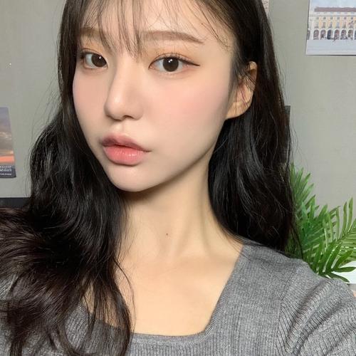 Nam Dasol (남다솔) look 7