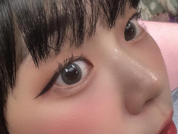 Kim Cha-yoon (김차윤) wearing NEOiSM