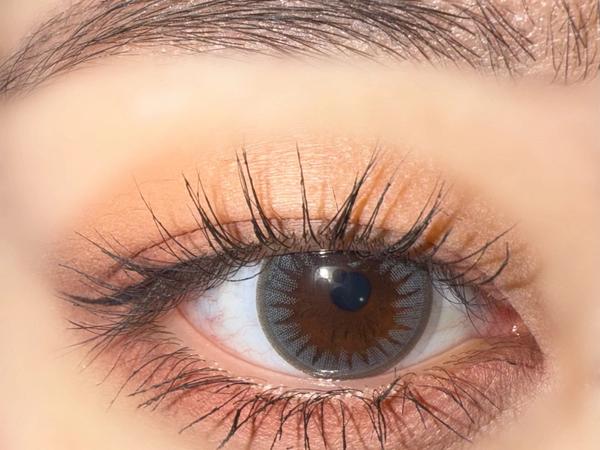 Park Yewon (박예원) wearing NEOiSM