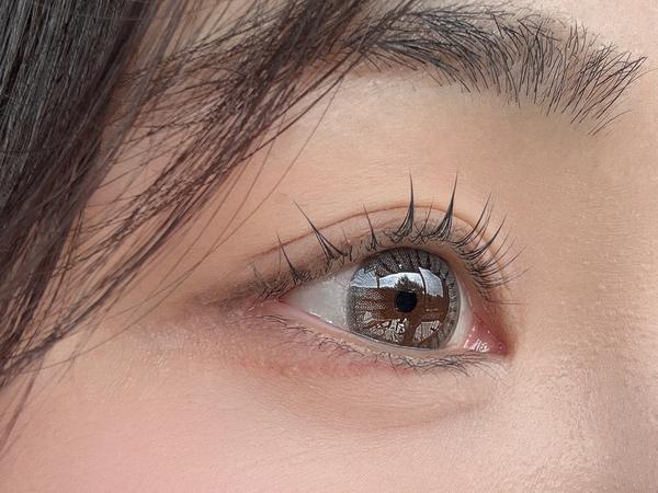 Um Ji-young (엄지영) wearing NEOiSM