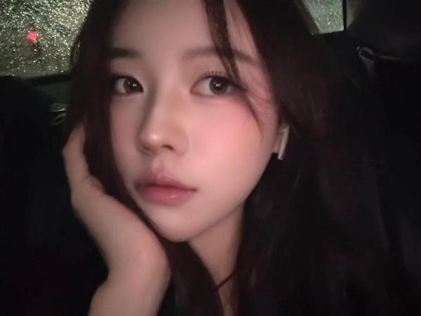 Byun Yu-bin (변유빈) wearing NEOiSM