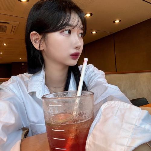 Yang Hee-young (양희영) look 6