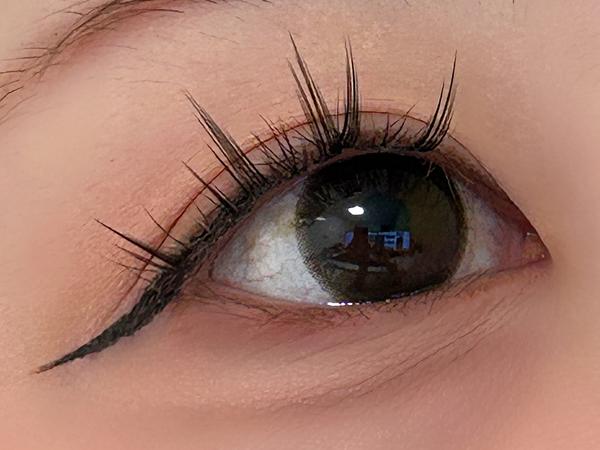 Lee Hanna (이한나) wearing NEOiSM