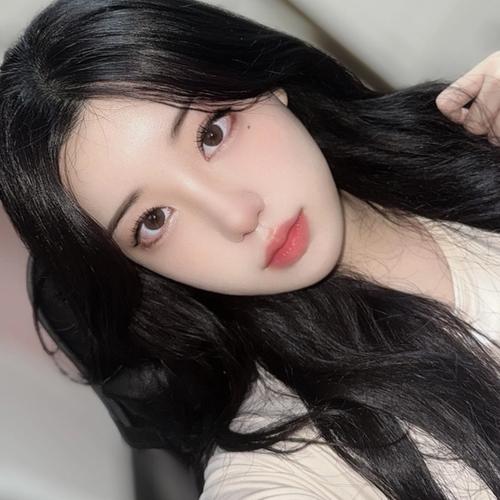 Oh Hee-won (오희원) look 1