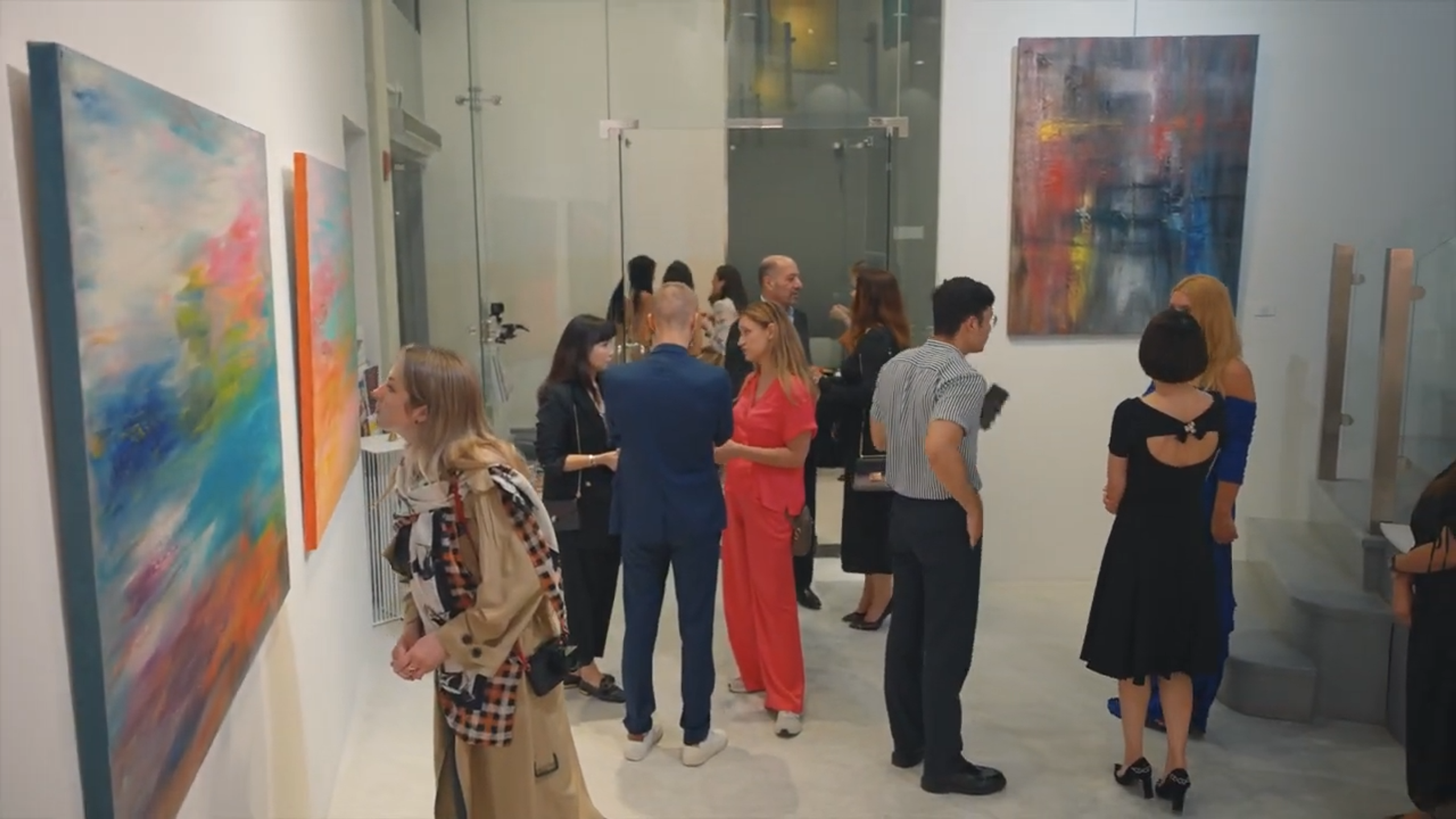 Visitors at the opening of Almaz by Rima Chahine, Andakulova Gallery, DIFC, Dubai