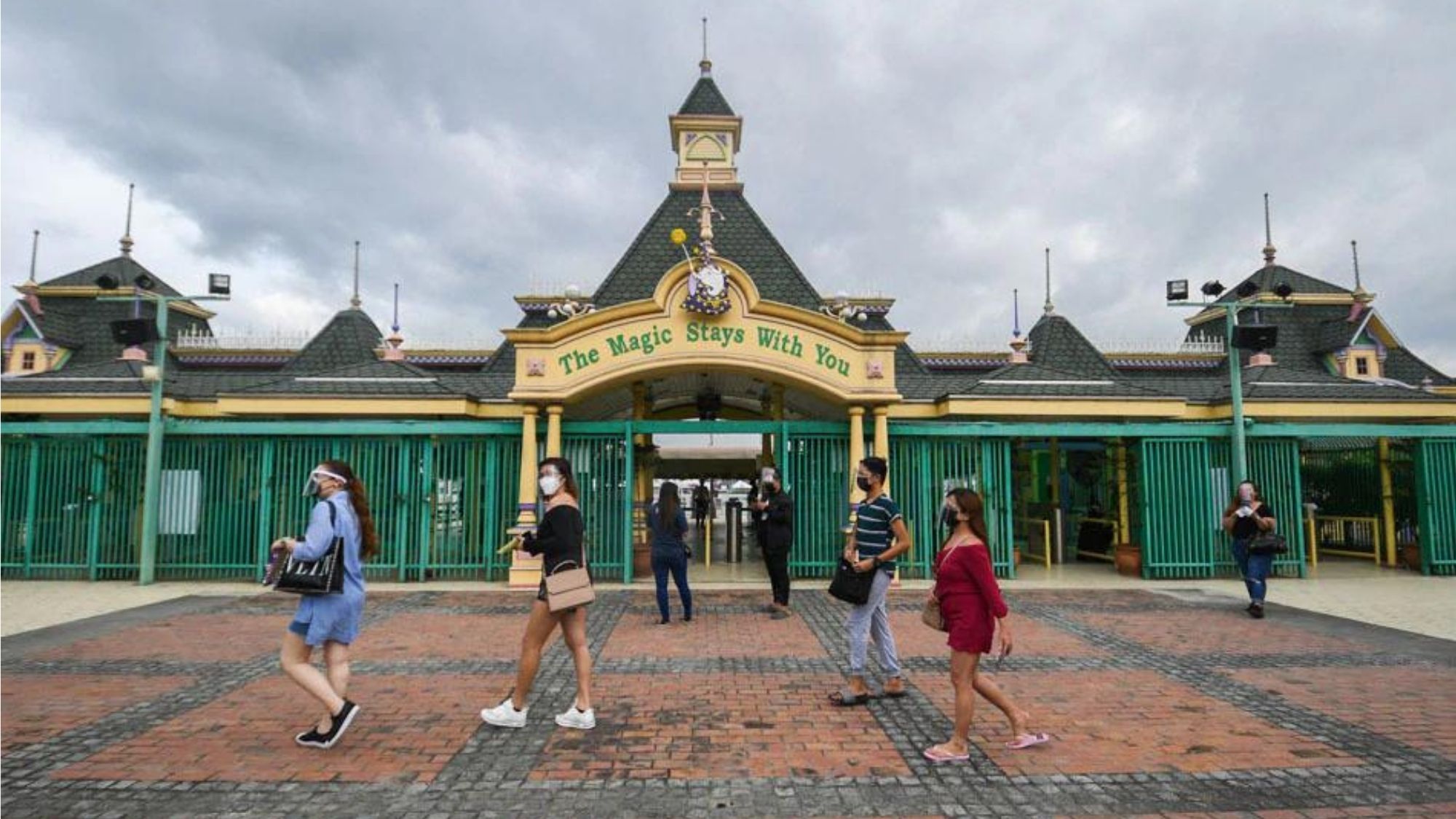 Enchanted Kingdom, Star City to open this month! photo ABS-CBN News