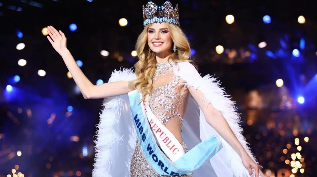 Czech beauty bags Miss World crown