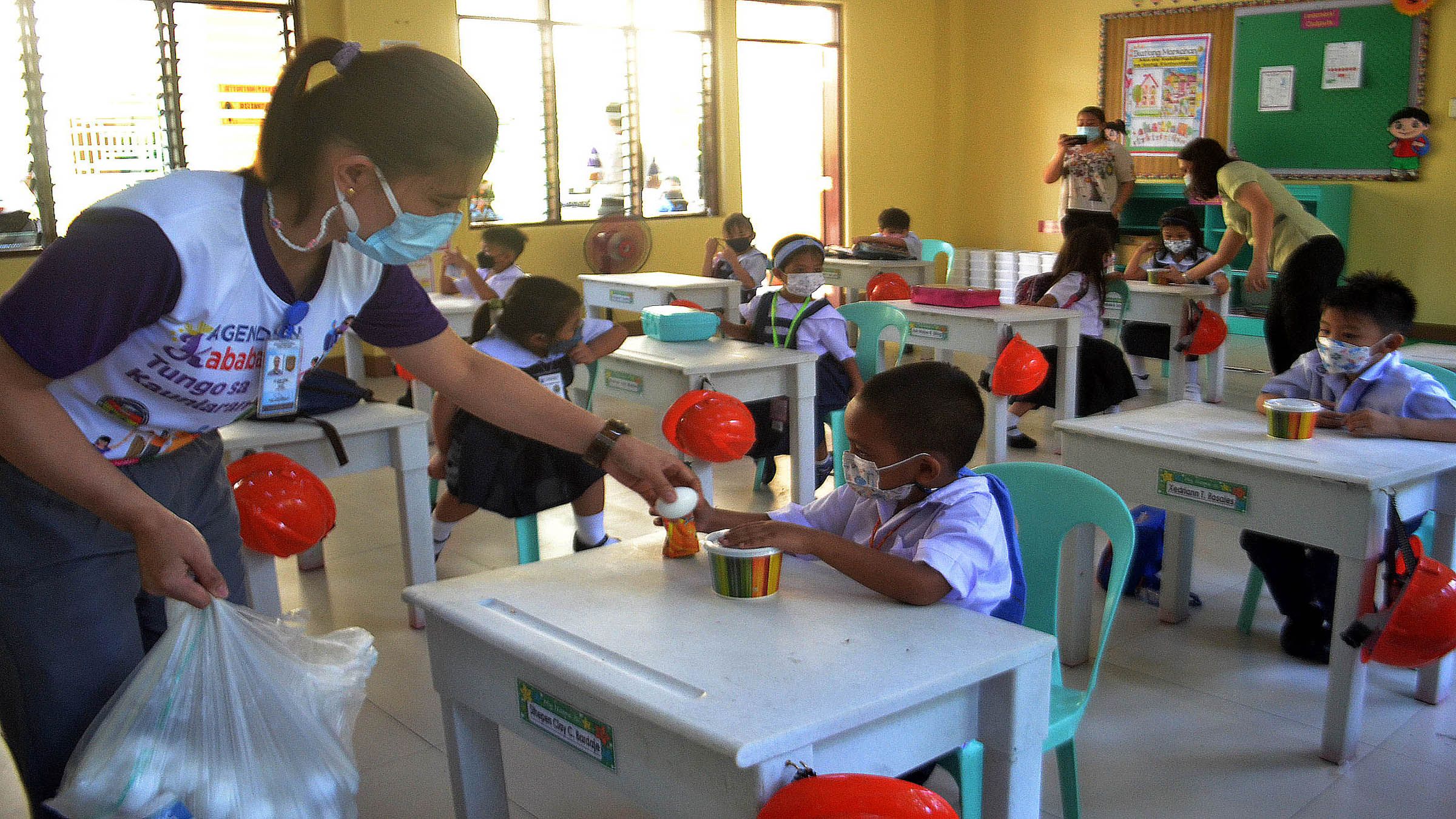 FEEDING PROGRAM AT PASAY CITY JAIL Mike Taboy