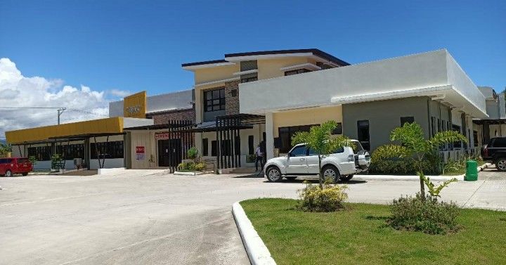 Modern and sleek; Baybay City opens P200-M hospital 