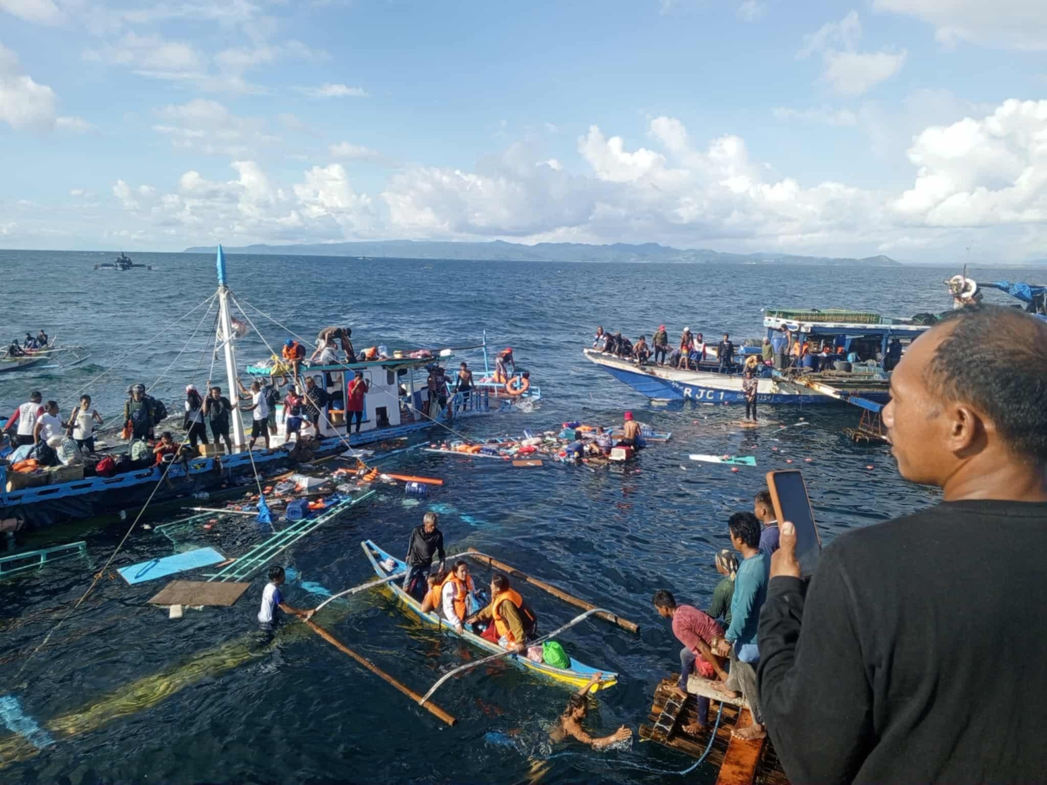 22 rescued from distressed boat off Samar