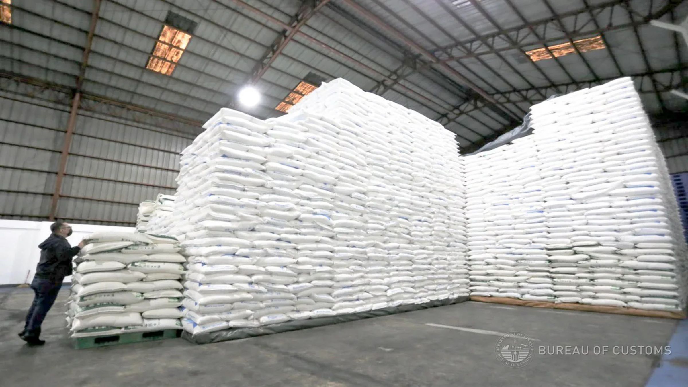 Sugar imports may hit 425,000 MT, 4-year high