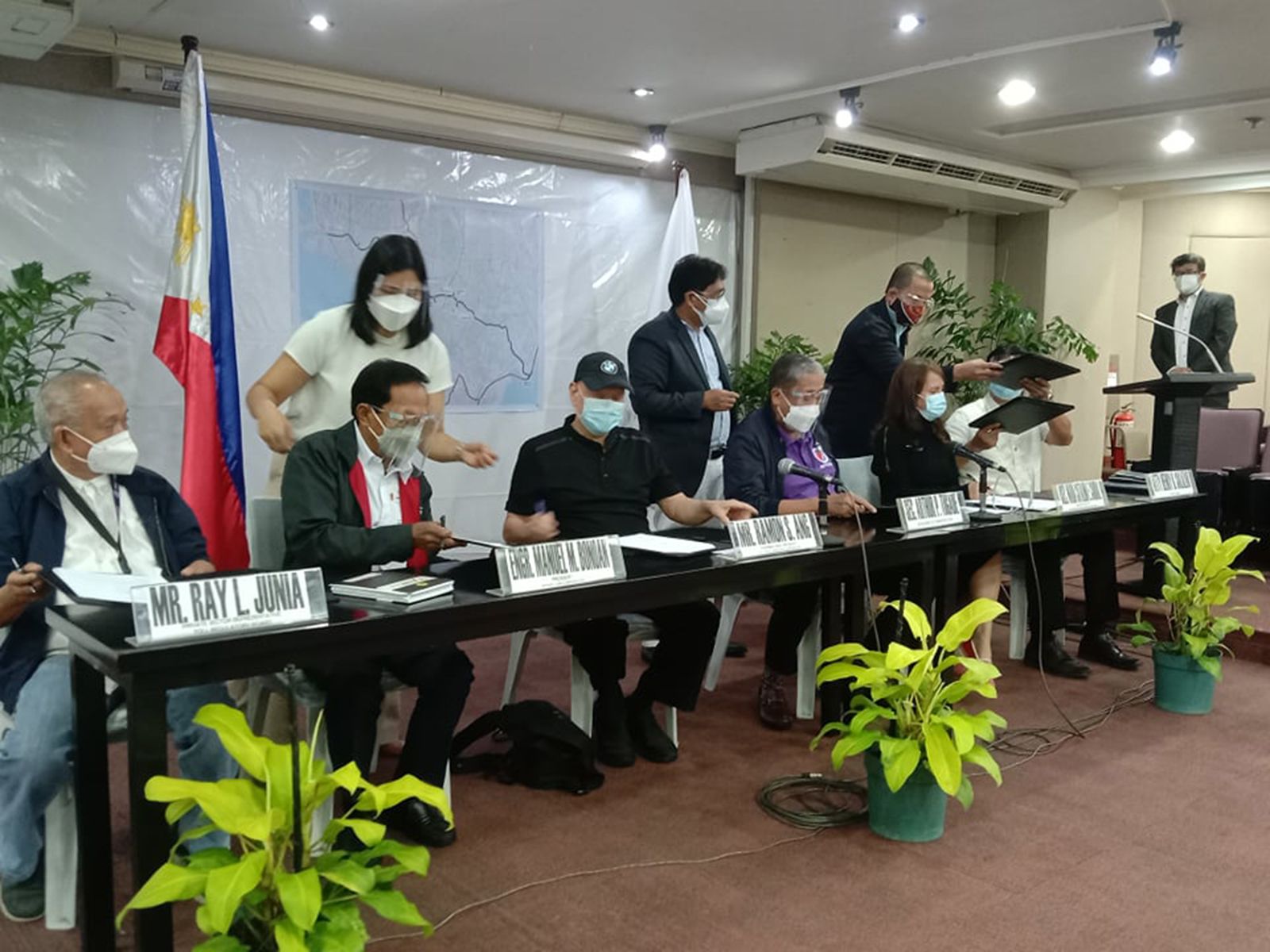 Signing of the pasig river expressway Special Toll Operations Agreement (STOA) photo OpinYon