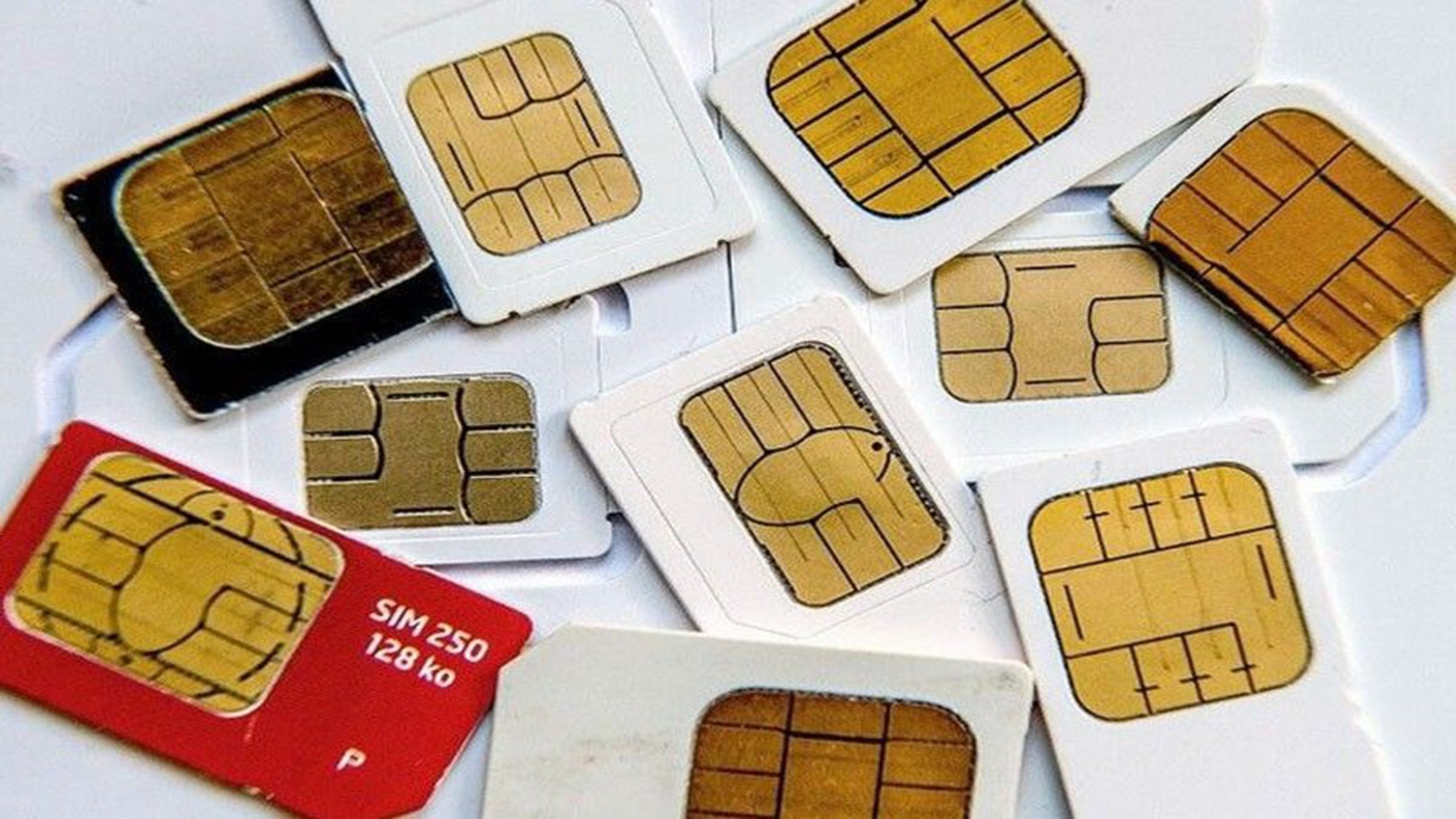 Legislators push anew SIM card registration
