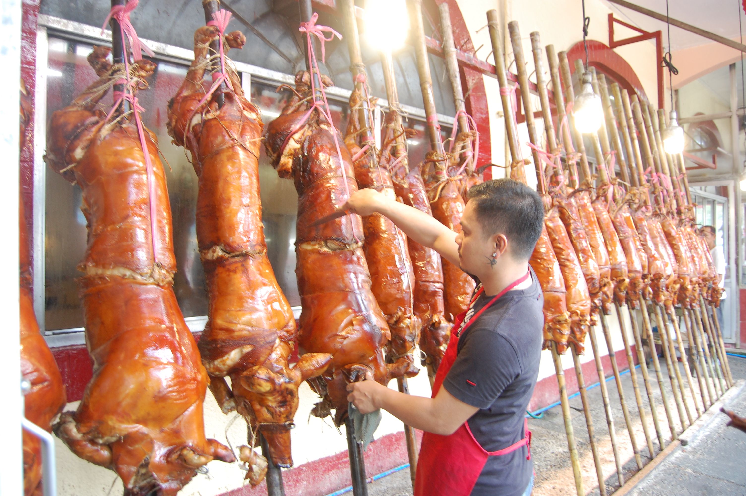 LECHON, A CHRISTMAS STAPLE