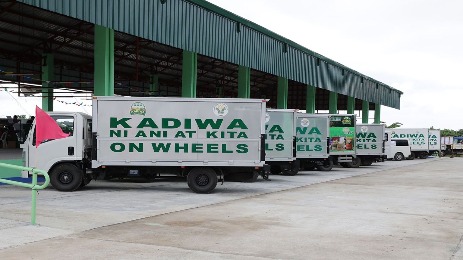 “Kadiwa on Wheels” brings more cheap veggies to Abra
