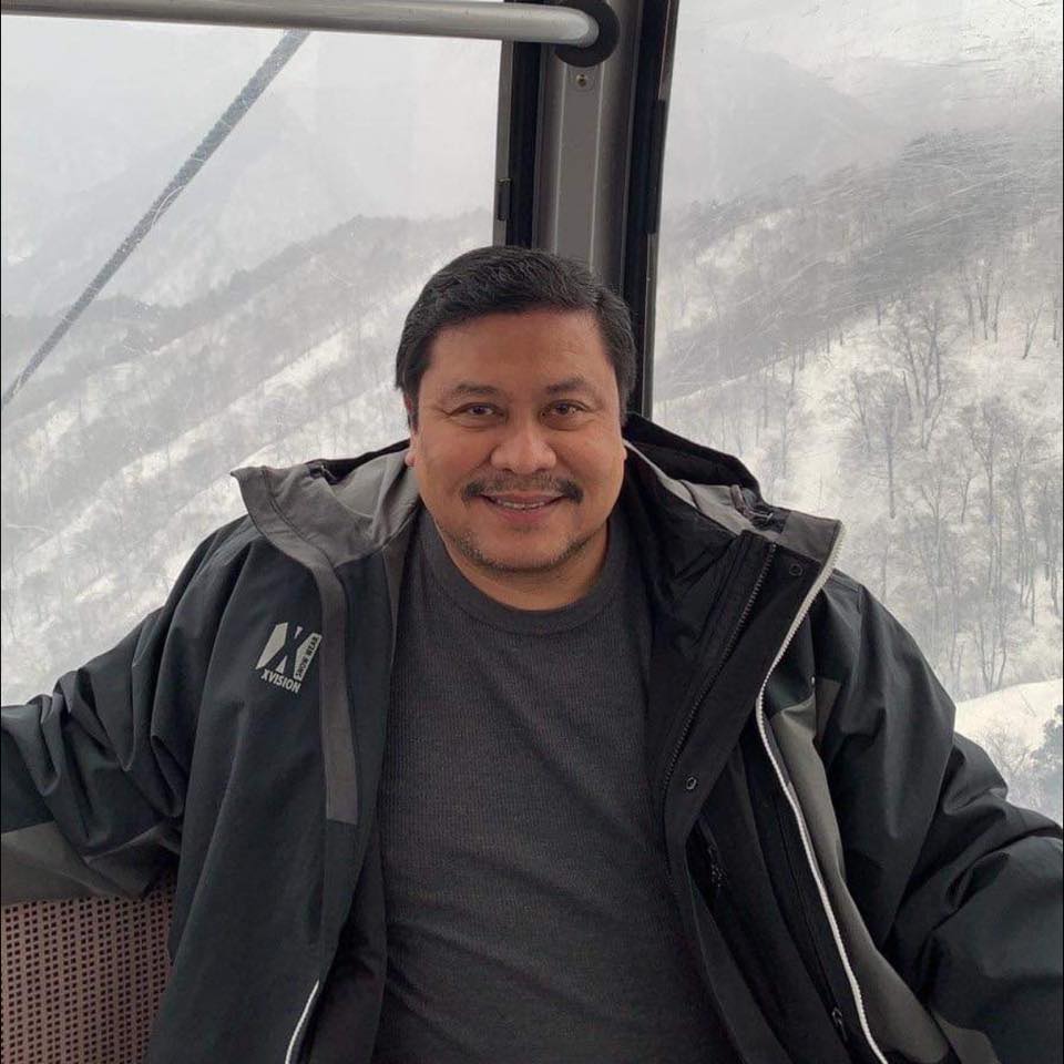 Why is Jinggoy being dragged in gay issue?