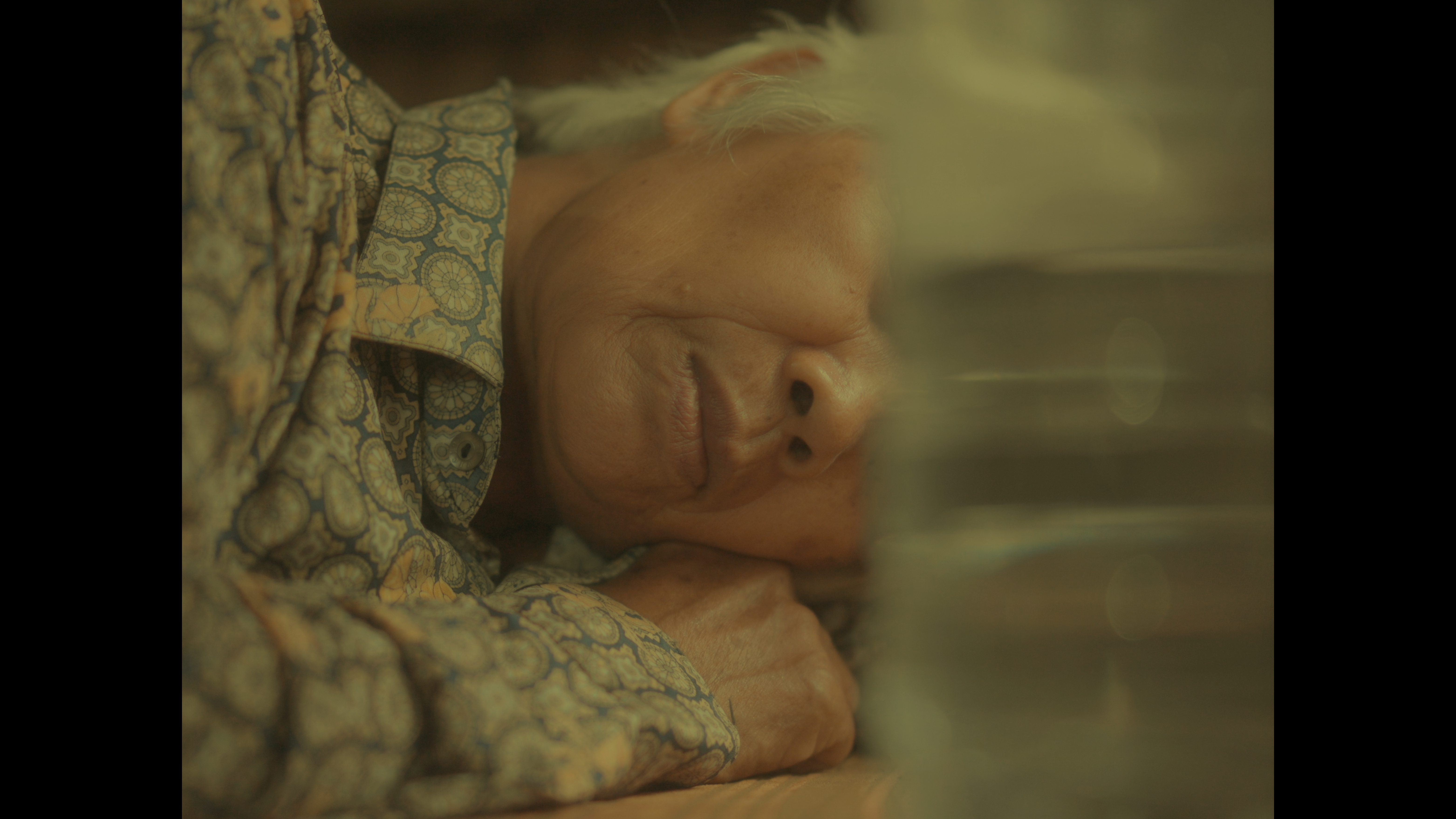 Visayan filmmaker Daniel de la Cruz celebrates victory for Hasang'