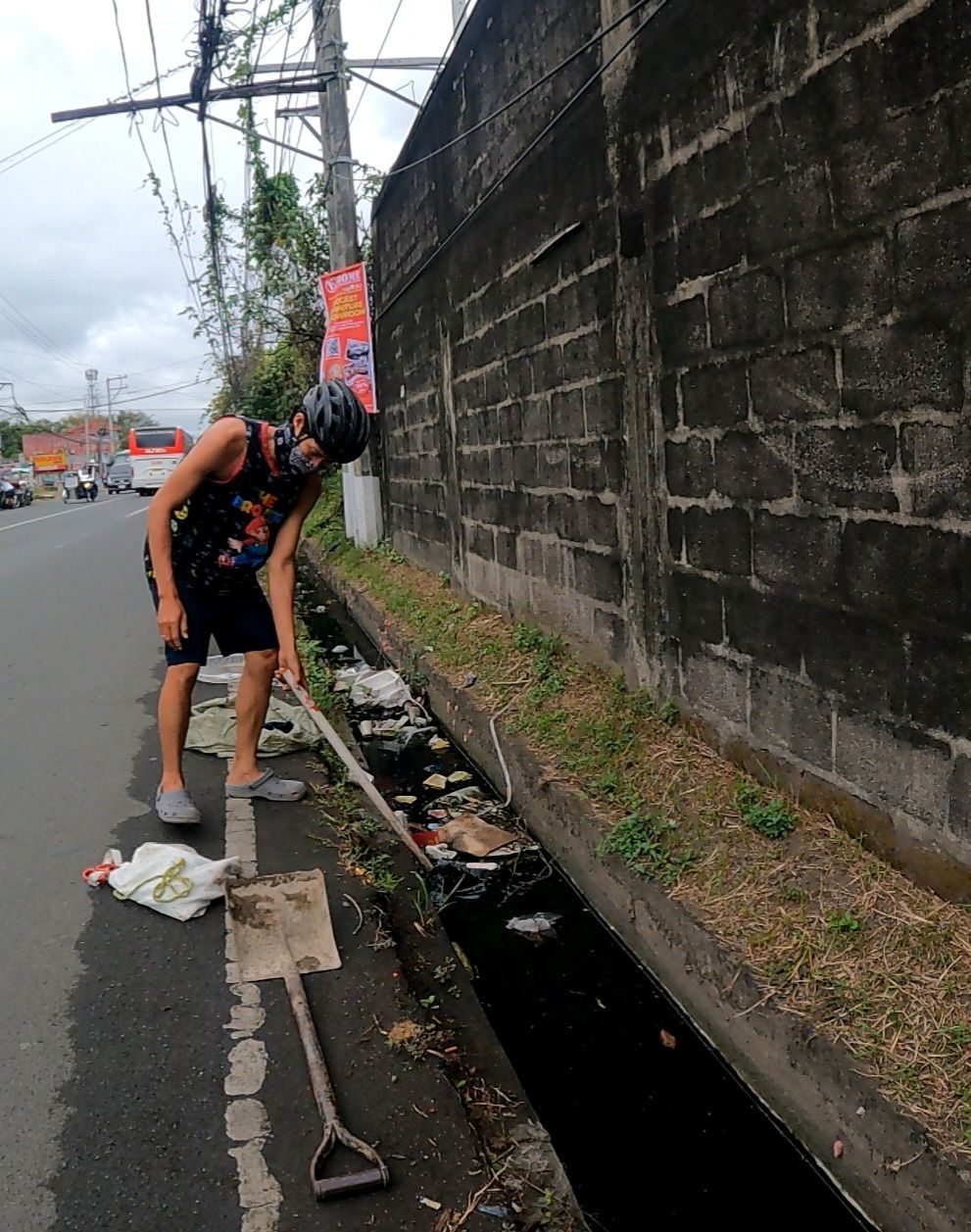 John Lyndon Libao: Santa Cruz's 'cleanfluencer'