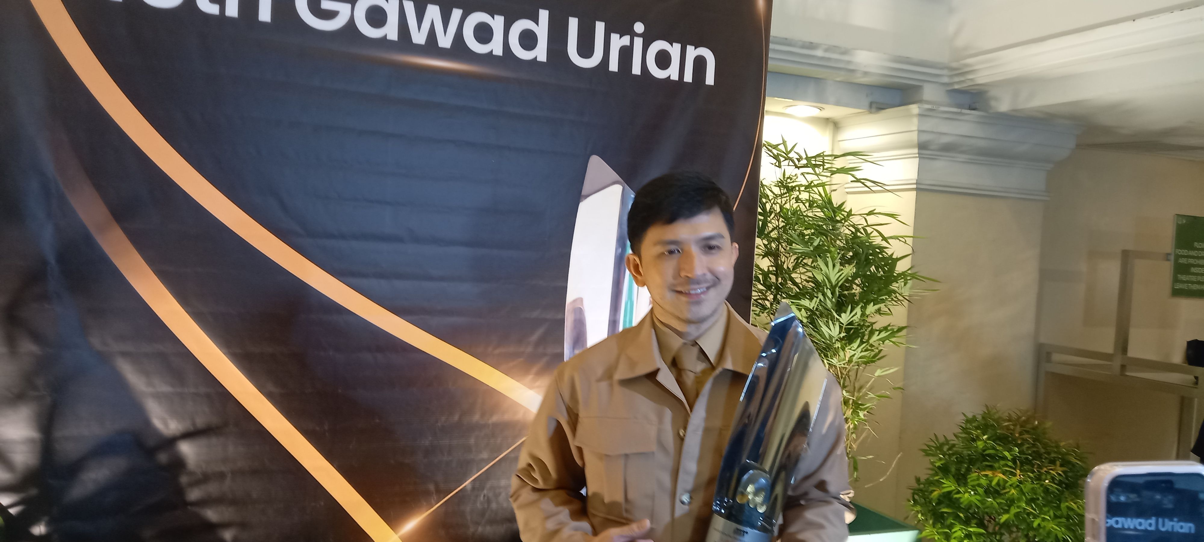 Dennis Trillo, Arisa Akano bag awards at 2025 Urian
