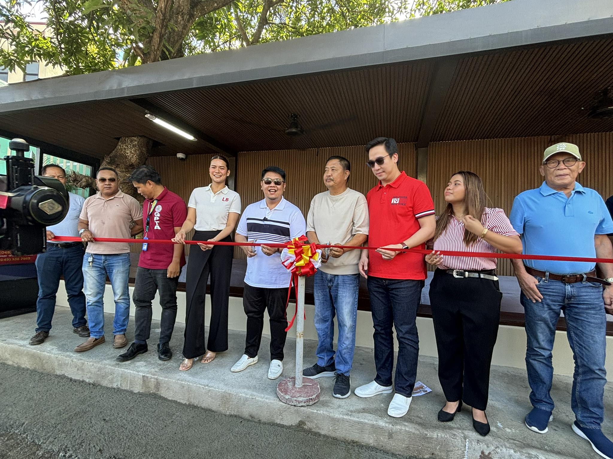 'Modern waiting shed,' binuksan sa Los Baños